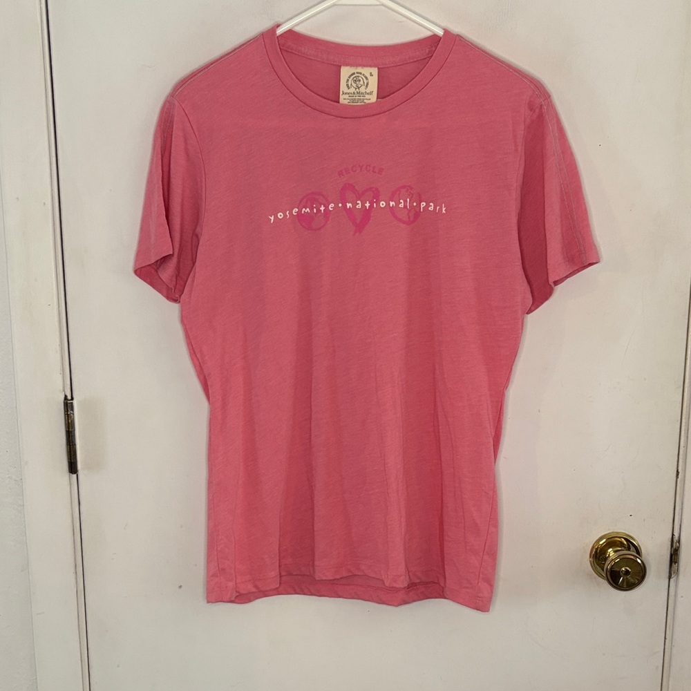NPS Yosemite National Park bubblegum pink short sleeve t-shirt Size Large